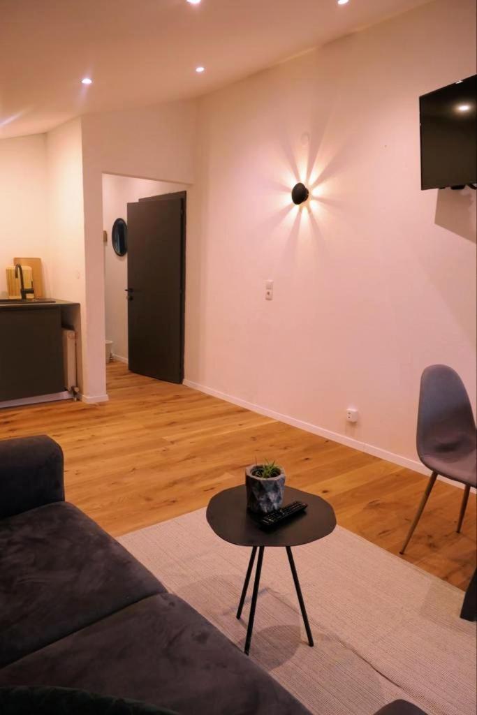 NEST'L Appartements&Zimmer Mösern Chambre photo